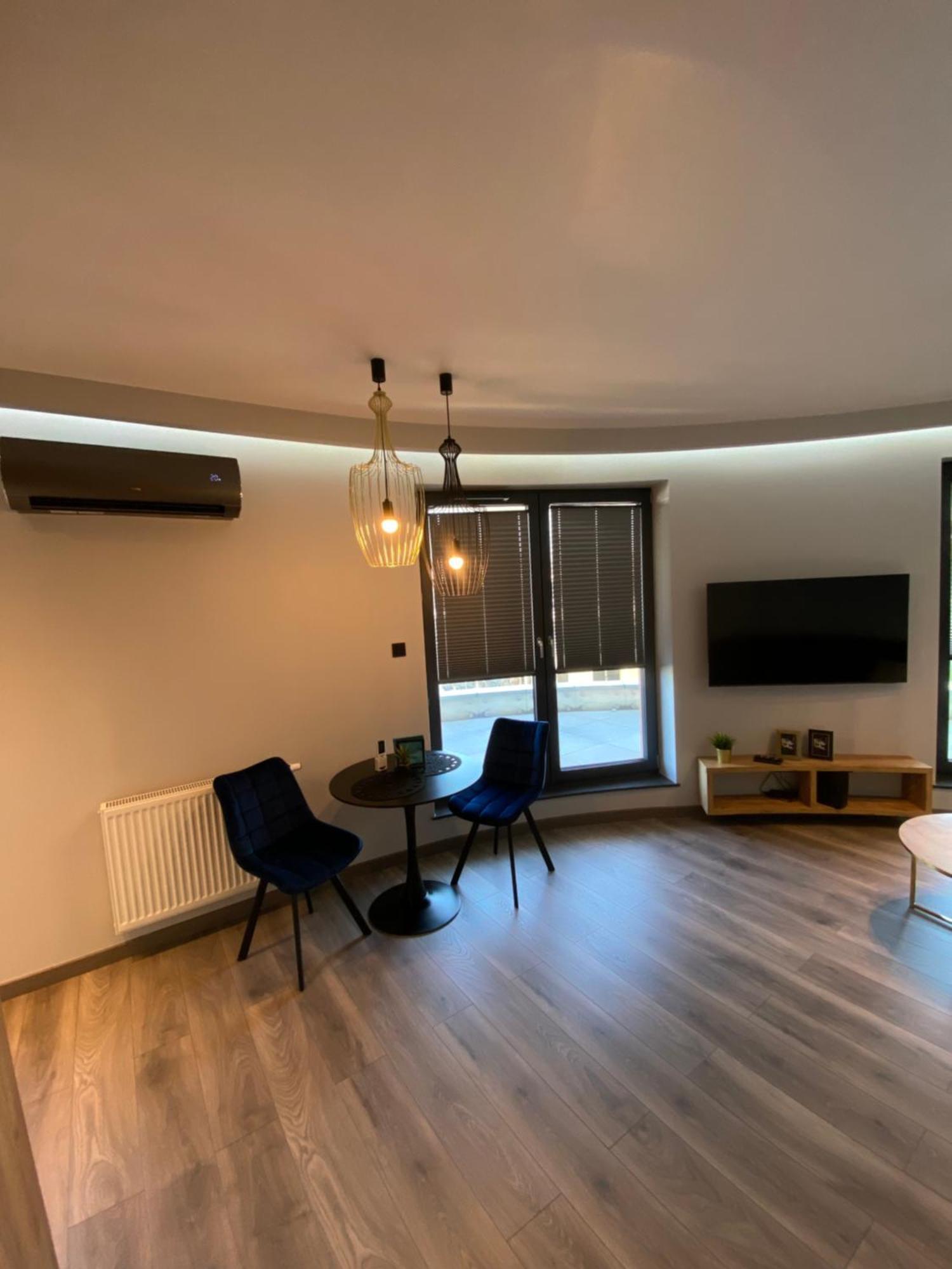 Apartamento Beautiful And Modern Apartment- Garage- Wislane Tarasy Cracovia